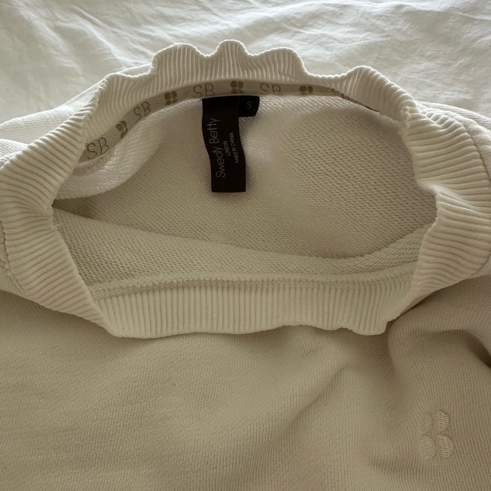 Sweaty Betty White Embroidered Logo Crew Sweatshirt - Picture 10 of 11